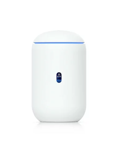 Ubiquiti UniFi Dream Machine with WiFi 5 Wave 2 Indoor Access Point