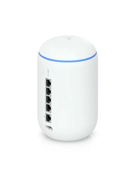 Ubiquiti UniFi Dream Machine with WiFi 5 Wave 2 Indoor Access Point