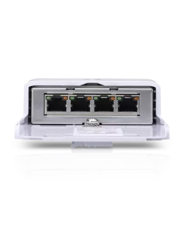 Ubiquiti UISP 4 Port Gigabit with 3 PoE Out Port NanoSwitch | N-SW Ubiquiti UISP 4 Port Gigabit with 3 PoE Out Port NanoSwitch | N-SW