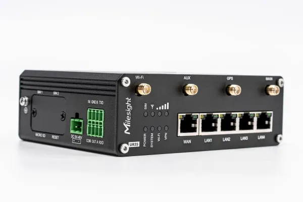 Milesight UR35 4G Industrial Router | UR35-L04EU-G-P-W - view 2